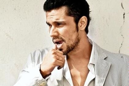 'Sarbjit' not about Pakistan bashing: Randeep Hooda 'Sarbjit' not about Pakistan bashing: Randeep Hooda