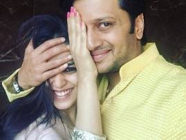Riteish, Genelia reveal second son's name Riteish, Genelia reveal second son's name