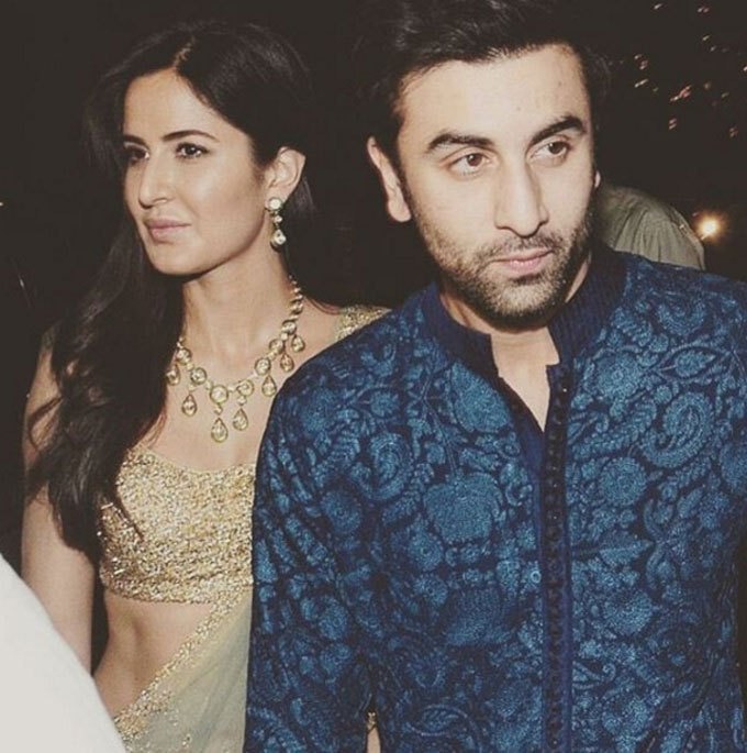 Katrina Kaif FINALLY moves out of Carter Road love nest 8 months after break-up with Ranbir! Katrina Kaif FINALLY moves out of Carter Road love nest 8 months after break-up with Ranbir!