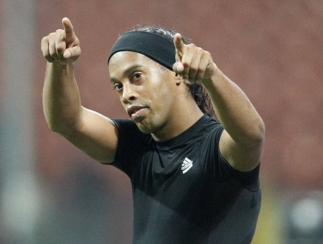 Ronaldinho retires from professional football Ronaldinho retires from professional football