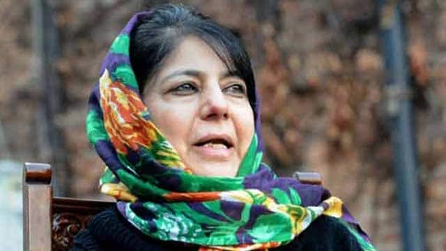 Centre to send more troopers to Kashmir Centre to send more troopers to Kashmir