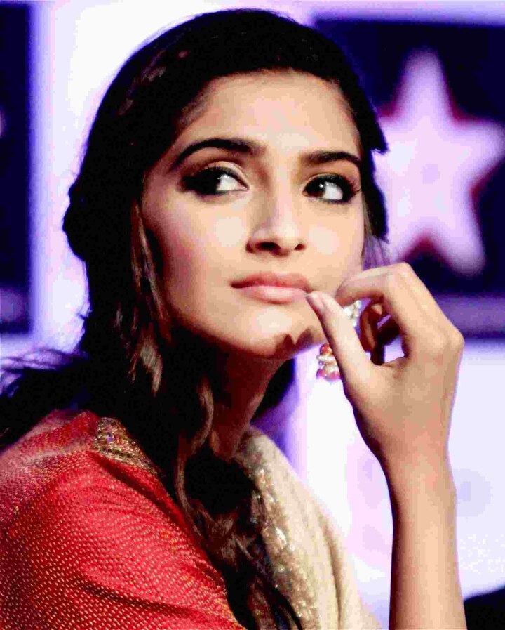 It's a male-dominated society: Sonam Kapoor It's a male-dominated society: Sonam Kapoor