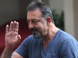 Don't expect me to shake a leg with Alia Bhatt at this age: Sanjay Dutt Don't expect me to shake a leg with Alia Bhatt at this age: Sanjay Dutt