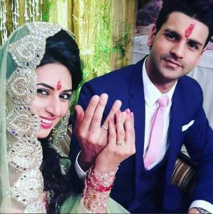 You won't believe who is designing Divyanka's bridal outfit!