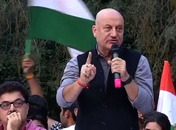 Anupam Kher does a cameo in his debut TV production Anupam Kher does a cameo in his debut TV production