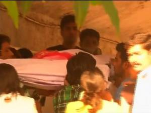 Television actors, family bid adieu to Pratyusha Banerjee