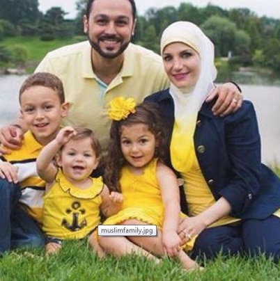 Muslim family taken off US flight for ‘how they looked’ Muslim family taken off US flight for ‘how they looked’