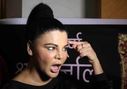 Rakhi Sawant urges government to stop manufacturing ceiling fans after Pratyusha's suicide Rakhi Sawant urges government to stop manufacturing ceiling fans after Pratyusha's suicide