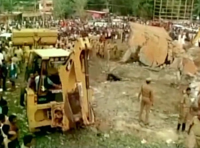 Kollam fire: PM Narendra Modi, other top leaders visiting Kerala temple accident site Kollam fire: PM Narendra Modi, other top leaders visiting Kerala temple accident site