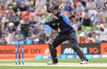 Lendl Simmons out of IPL, Martin Guptill called in as replacement by Mumbai Indians