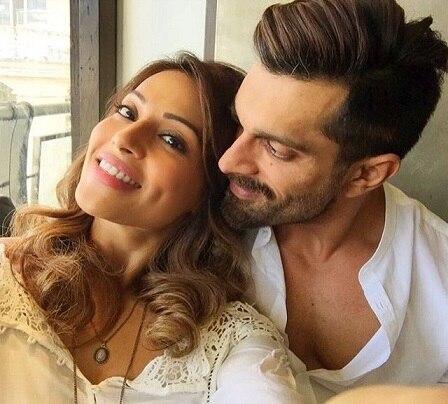 Karan Singh Grover pens romantic poem for Bipasha Karan Singh Grover pens romantic poem for Bipasha