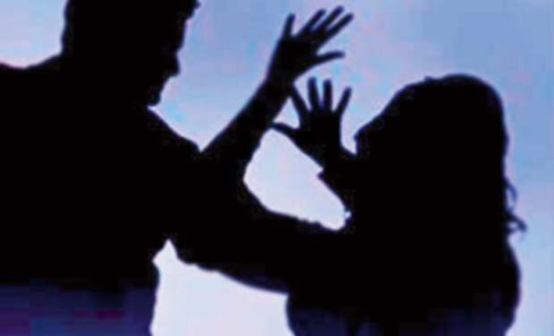 Teenage girl travelling with her brother gang raped in MP Teenage girl travelling with her brother gang raped in MP
