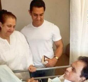 Aamir Khan meets Dilip Kumar in hospital Aamir Khan meets Dilip Kumar in hospital