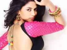 Find out what made TV actress Kavita Kaushik stand in the air hostess area?