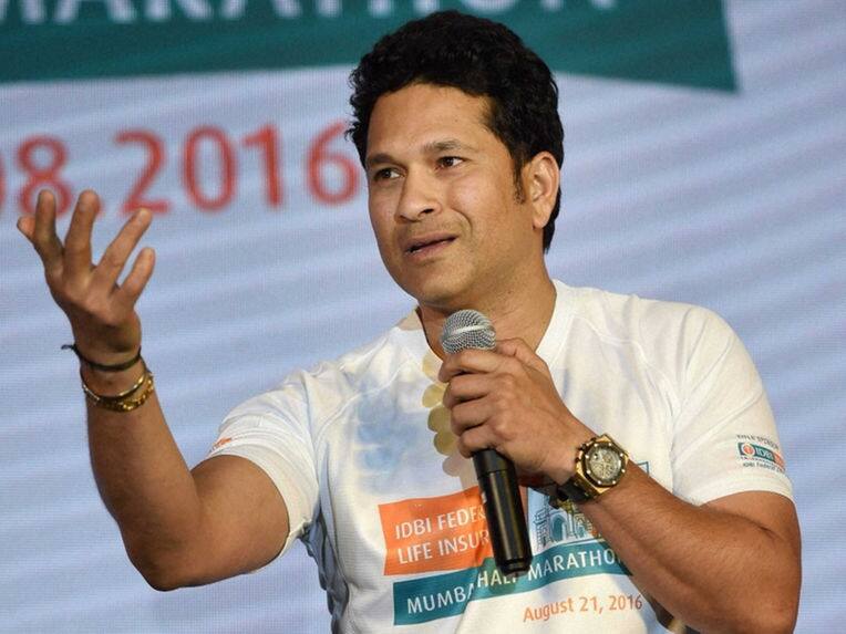 Sachin Tendulkar celebrates his 43rd birthday in a 'special' way Sachin Tendulkar celebrates his 43rd birthday in a 'special' way