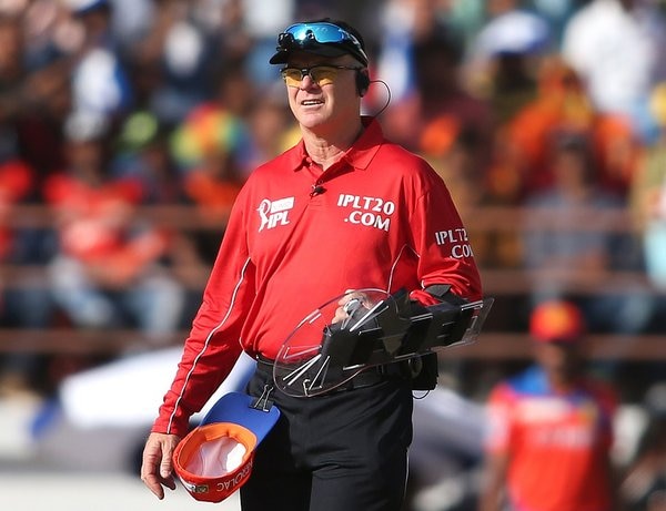 Umpire Bruce OXenford wears hand shield in IPL 2016 match Umpire Bruce OXenford wears hand shield in IPL 2016 match