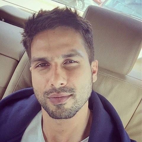 Shahid Kapoor back to his 'no-moustache' look
