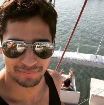 'Wake up to chase yours dreams', tweets Sidharth Malhotra 'Wake up to chase yours dreams', tweets Sidharth Malhotra