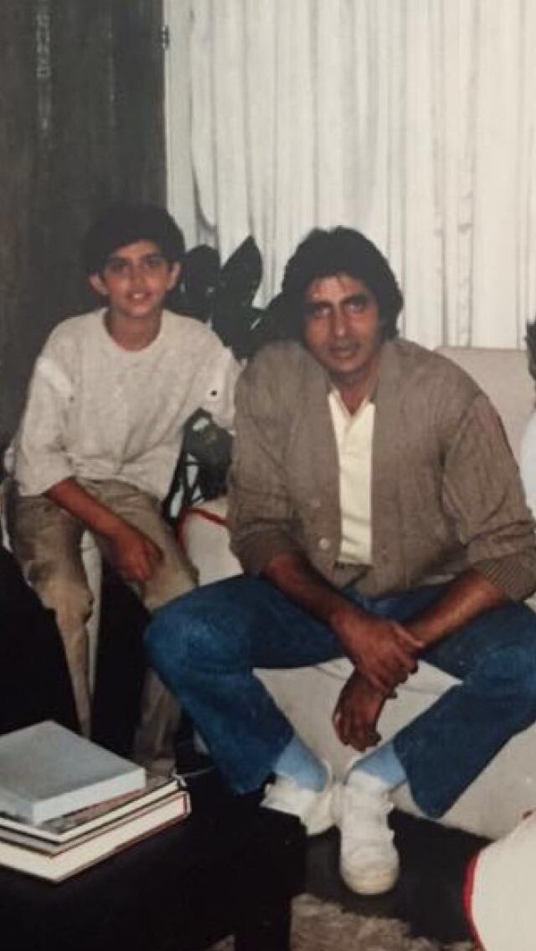 Hrithik shares first 'fan-moment' with Big B