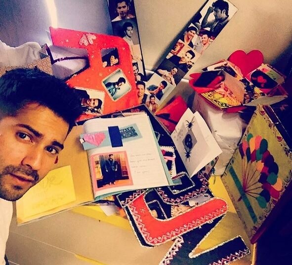 Varun Dhawan dedicates house corner to fan art Varun Dhawan dedicates house corner to fan art