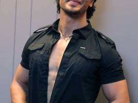 Tiger Shroff writes to government to protect tigers Tiger Shroff writes to government to protect tigers