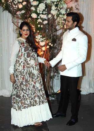 Spotted: Genelia Deshmukh Is All Set To Become Mother Of The Second Child Spotted: Genelia Deshmukh Is All Set To Become Mother Of The Second Child