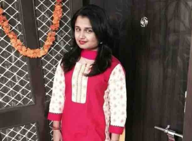 Faridabad: Woman journalist allegedly commits suicide in Faridabad Faridabad: Woman journalist allegedly commits suicide in Faridabad