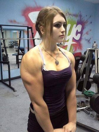 Meet Julia Vins: The 17-year-old with the face of a Barbie doll & body of the HULK