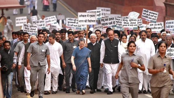 Congress will not buckle under any form of injustice: Sonia Gandhi at Jantar Mantar rally Congress will not buckle under any form of injustice: Sonia Gandhi at Jantar Mantar rally