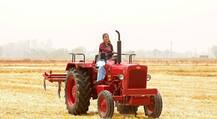 After wrestling, Anushka drives tractor