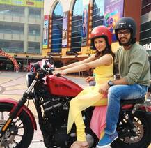 Emraan Hashmi turns love guru for Karan, Riddhima