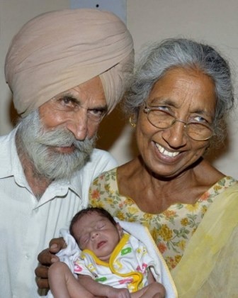 Meet Daljinder Kaur, Woman Who Gave Birth To A Baby At The Age Of 72 Meet Daljinder Kaur, Woman Who Gave Birth To A Baby At The Age Of 72