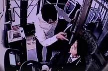 Man brutally beats female bus driver after being objected for smoking, video goes viral