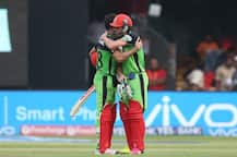 Gujarat Lions (GL) Royal Challengers Bangalore (RCB) IPL 2016 Eden Gardens