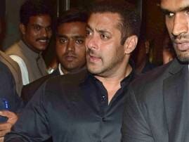 Don't expect me to dance like Hrithik and Tiger: Salman Khan Don't expect me to dance like Hrithik and Tiger: Salman Khan