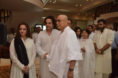 Fardeen Khan who was once the ladies' man has put on quite a lot of weight. (Picture - @FardeenLover on Twitter)