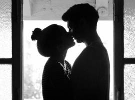 Aditya-Shraddha looks intimate in new 'Ok Jaanu' still Aditya-Shraddha looks intimate in new 'Ok Jaanu' still