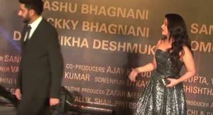 WATCH VIDEO: Abhishek Bachchan PISSED with wife Aishwarya at 'Sarbjit' premiere; walks away!