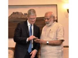 Apple CEO meets PM, launches updated 'Modi app' Apple CEO meets PM, launches updated 'Modi app'