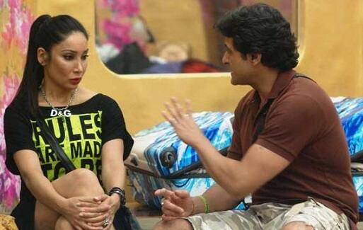 She has also appeared on famous TV reality show ‘Bigg Boss’