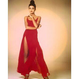 Sushmita Sen : ''#special #treat ????????????❤️ #sharing a #rare #image ???????????? The #risingsun was the #theme of this #picture shot by a #famous #colombian #photographer in #cartegena city on my first #stateguest visit to #Colombia as #missuniverse1994 #age18 #amazingpeople #lifetime #memories #muchasgracias ????????❤️????????????''