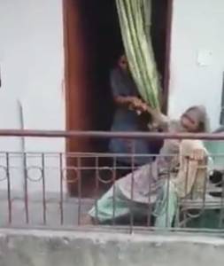 Disgusting: Daughter beats 85-year-old mother, neighbours records incident on mobile