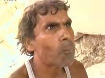 Meet Rameshwar From Haridwar Who Is Addicted To Eating Mud, Sand & Stones