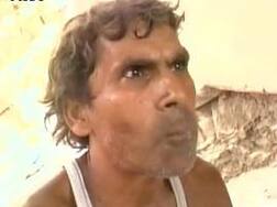 Meet  Rameshwar From Haridwar Who Is Addicted To Eating Mud, Sand & Stones