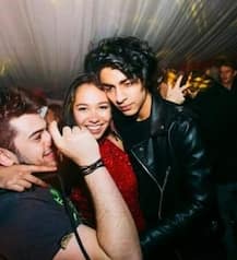 Meet Aryan Khan's Rumoured Girlfriend! 