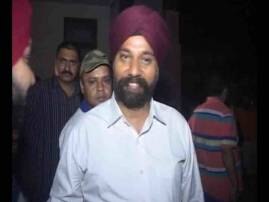 AAP MLA rubbishes 'assault' charges, says police misled him into signing on arrest warrant AAP MLA rubbishes 'assault' charges, says police misled him into signing on arrest warrant