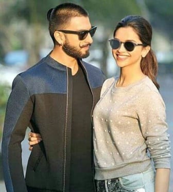 Earlier, Ranveer traveled to Canada just to spend Valentine's Day with girlfriend, Deepika. 