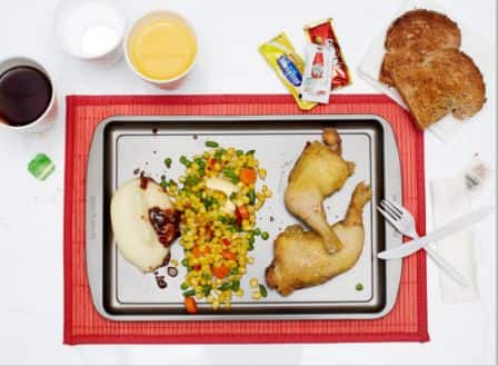 Ronnie Threadgill : 40 years, Texas, Murder, lethal Injection. Asked for : Baked Chicken, Mashed Potatos with Country Gravy, Vegetables, Sweet Peas, Bread, Tea, Water, Punch. (He wanted to have this but since Texas abolished the practice of 'Last Meal', he was given a regular meal like everyone.)