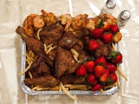 John Wayne : 52 years, Illinois, Rape and 33 counts of murder, Lethal Injection. Asked For : 12 fried shrimps, Bucket of original recipe KFC, French Fries and 1 lb of Strawberries.