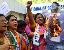 NCP Women's Wing Activists Protest Against Tanmay Bhat 